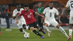 هل خذل محمد صلاح المنتخب المصري ؟